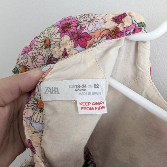 Zara Floral Dress - Picture 4 of 4